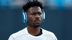 Antonio Brown suddenly left the Bucs road game against the Jets.