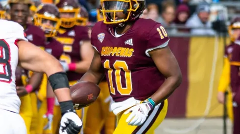 Quarterback Daniel Richardson of Central Michigan
