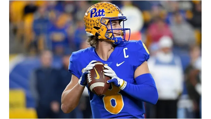 Quarterback Kenny Pickett of Pitt Panthers