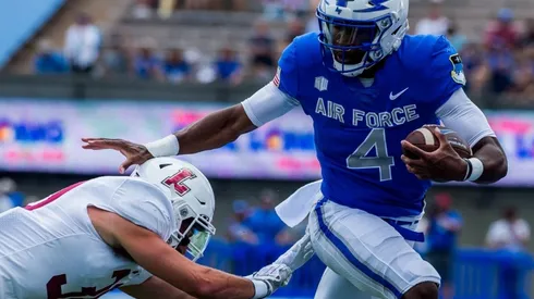 Quarterback Haaziq Daniels of Air Force