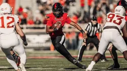 Quarterback Back Donovan Smith of Texas Tech
