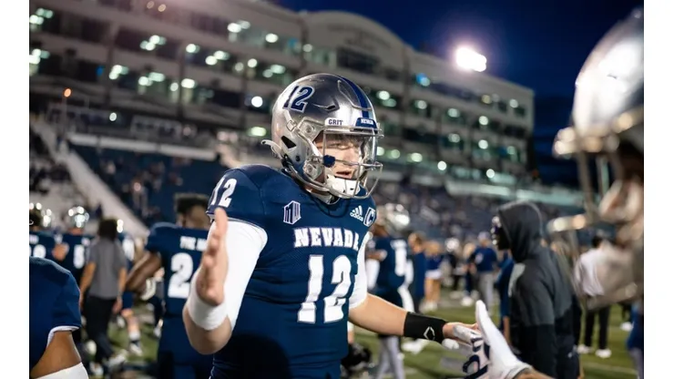 Quarterback Carson Strong of the Wolf Pack