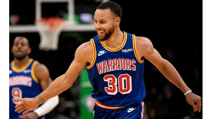 Stephen Curry reacts during the second half against the Boston Celtics