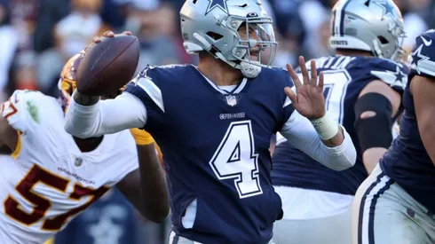 Quarterback Dak Prescott of Dallas Cowboys at the game vs WFT (Futbolsites)