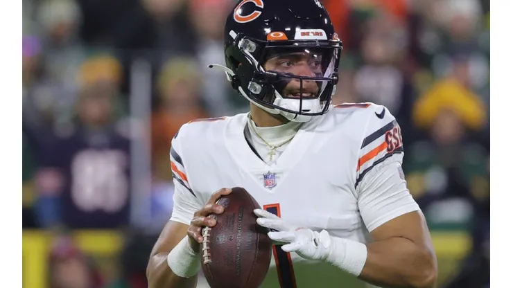 Quarterback Justin Fields of the Chicago Bears at the game vs Green Bay Packers on december 12