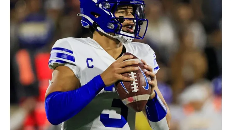 Quarterback Jaren Hall of Brigham Young Cougars