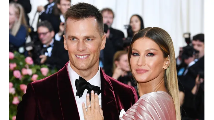 Gisele Bundchen (right) and Tom Brady.