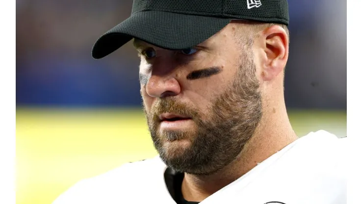 Quarterback Ben Roethlisberger of Pittsburgh Steelers at the game vs Los Angeles Chargers on November 21