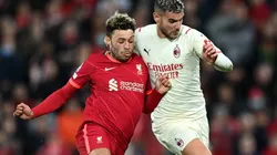 Theo Hernandez of Milan (right) and Alex Oxlade-Chamberlain of Liverpool (left)