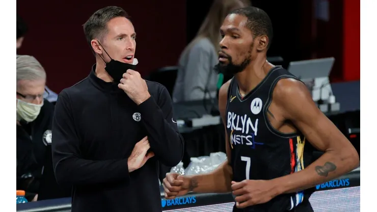 Brooklyn Nets head coach Steve Nash (left) and Kevin Durant.