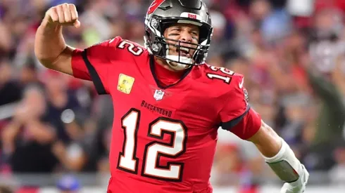 Tom Brady of the Buccaneers during the game vs WFT