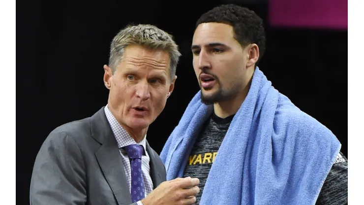 Golden State Warriors head coach Steve Kerr (left) and Klay Thompson.