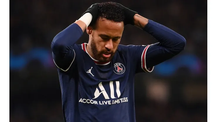 Neymar of Paris Saint-Germain reacts after a missed chance