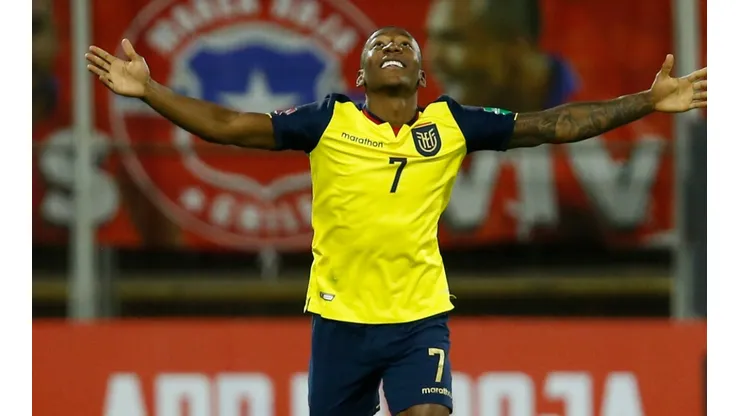 Pervis Estupiñan of Ecuador celebrates after scoring against Chile.