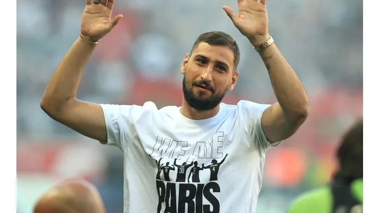 Gianluigi Donnarumma of PSG acknowledges the fans