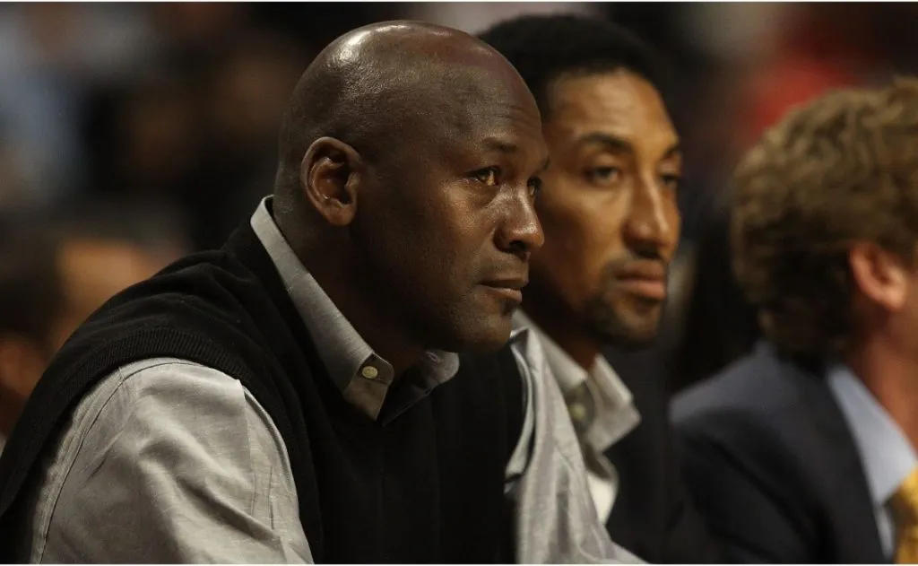 Michael Jordan & Scottie Pippen.