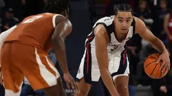 Texas and Gonzaga players during their first game in the 2021-22 NCAA season