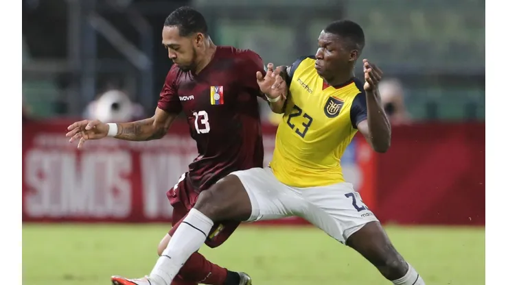 Jose Martinez of Venezuela (left) and Moises Caicedo of Ecuador.