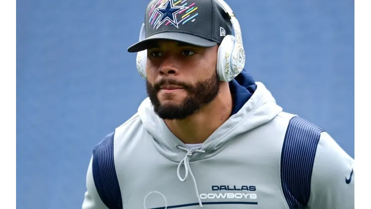 Dak Prescott of the Cowboys at the game vs Patriots on October 17