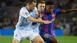 Ansu Fati of FC Barcelona and Tomasz Kedziora of Dynamo Kyiv
