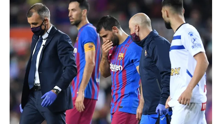 Sergio Agüero left the pitch during the match against Alaves