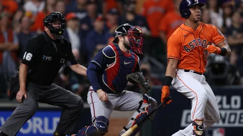 Michael Brantley #23 of the Houston Astros bats against the Atlanta Braves