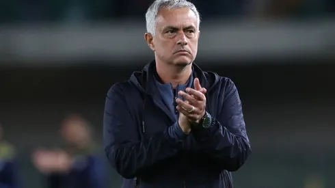 AS Roma manager Jose Mourinho reportedly eyes a Real Madrid player for the winter transfer window.