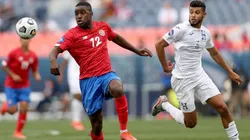 Joel Campbell of Costa Rica (left) and Marcelo Pereira of Honduras