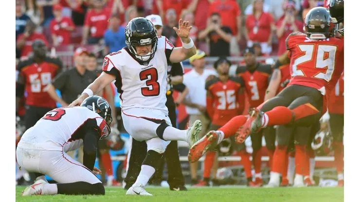 Check out how many points is a field goal in football.