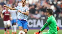 Cristiano Ronaldo of Manchester United shoots against West Ham