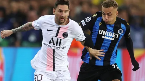 PSG star Lionel Messi against Noa Lang of Club Brugge. (Getty)