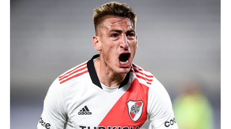 Braian Romero of River Plate celebrates his goal against Independiente on Matchday 10 of the 2021 Argentine Liga Profesional. (Getty)