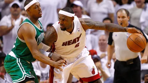 Paul Pierce & LeBron James. (Getty)