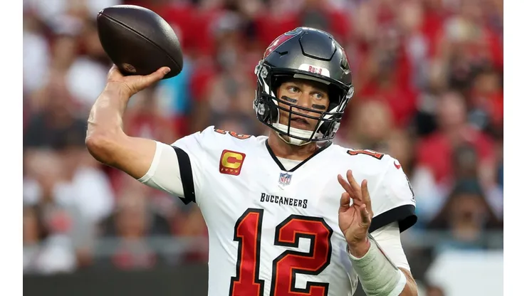 Tom Brady and the Buccaneers will try to defend their Super Bowl ring in the 2021-22 NFL Playoffs.