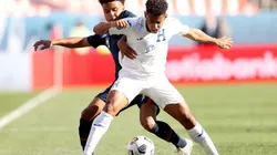 Weston McKennie of United States (left) and Antony Lozano of Honduras (right) (Getty)