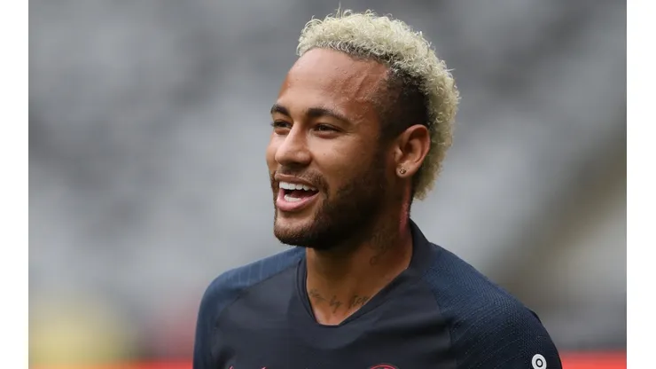 Neymar gets extra money for an unusual bonus in his PSG contract. (Getty)