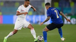 Djibril Sow of Switzeland (left) fights for ball control against Giovanni Di Lorenzo of Italy (right) (Getty)