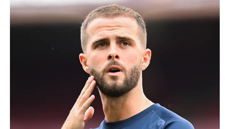 Miralem Pjanic has joined Besiktas from Barcelona on a season-long loan. (Getty)