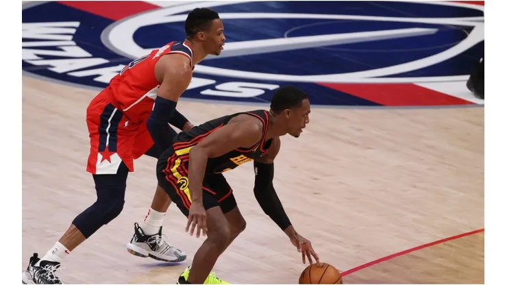 Russell Westbrook & Rajon Rondo. (Getty)
