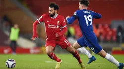Mohamed Salah of Liverpool (left) is challenged by Mason Mount of Chelsea during the Premier League match (Getty).