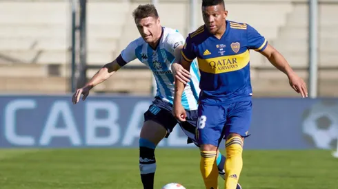 Ivan Pillud of Racing Club (left) tries to stop Frank Fabra of Boca Juniors (right) (Getty)