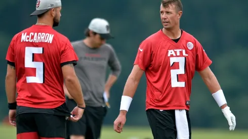 AJ McCarron (left) and Matt Ryan (right) at the Atlanta Falcons training camp (Getty)