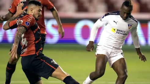 Pedro Henrique of Athletico-PR (left) and Jhojan Julio of LDU Quito (Getty).