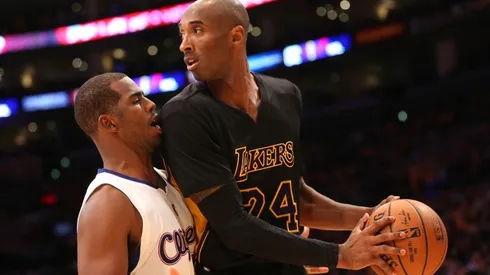 Chris Paul guarding Kobe Bryant. (Getty)