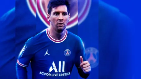 Lionel Messi with PSG shirt (PSG Official store).