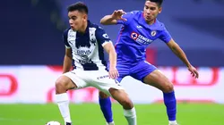 Carlos Rodriguez of Monterrey (left) struggles for the ball against Guillermo Fernandez of Cruz Azul (Getty).