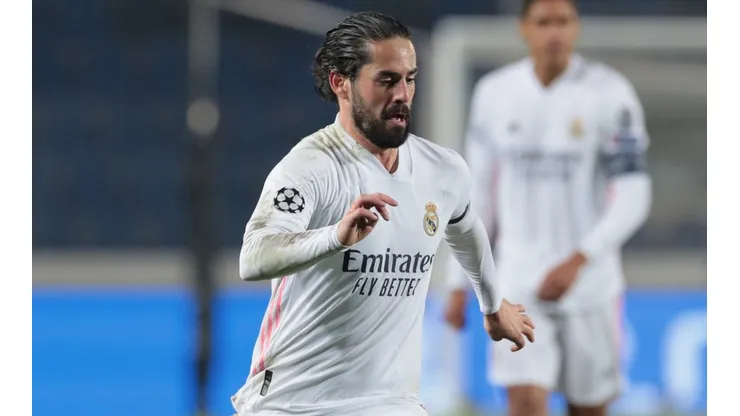 Isco in action during a Champions League match in one of his few appearances in the 2020/21 season with Real Madrid. (Getty)
