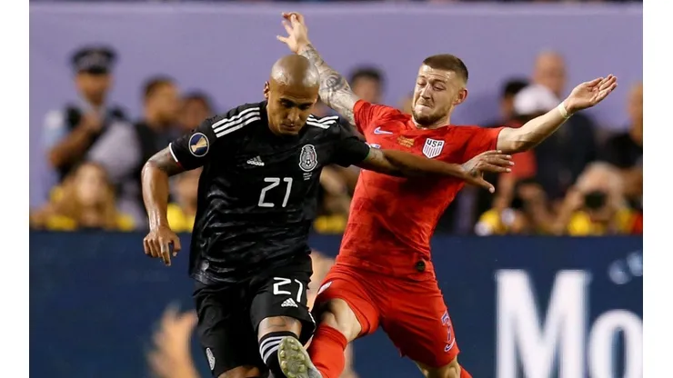 Luis Rodriguez of Mexico (left) and Paul Arriola of the United States in the 2019 Gold Cup Final (Getty).