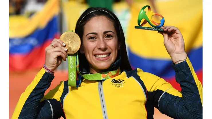 Mariana Pajon celebrating her gold medal at Rio 2016 Olympics. (Getty)