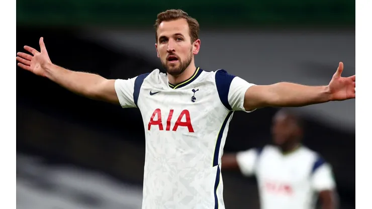 Harry Kane is reportedly close to joining Manchester City in a record-breaking move. (Getty)